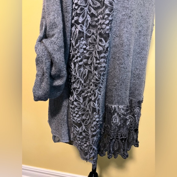 Cherish Tunic - light knit - OS - Picture 13 of 15